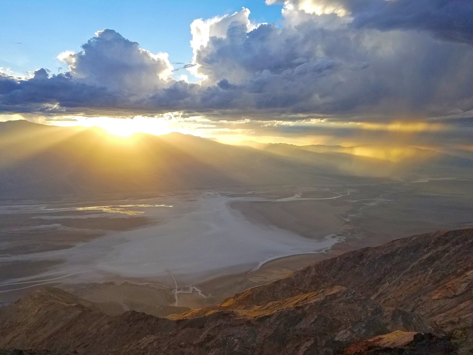 Sunset over the salt valley floor from Dantes View