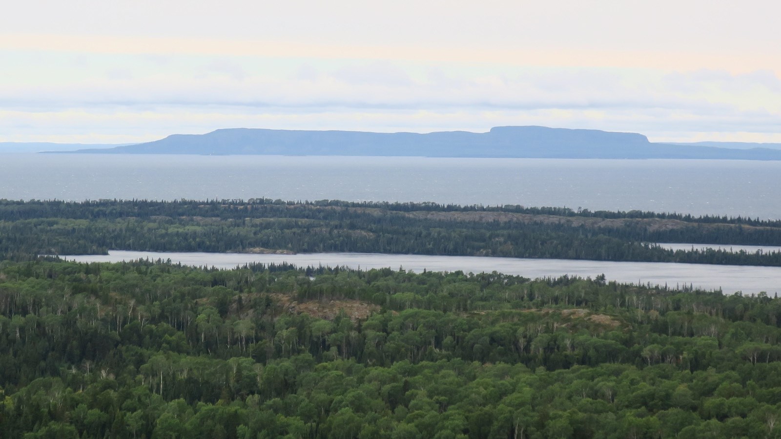 Greenstone Ridge views from the Mount Franklin area