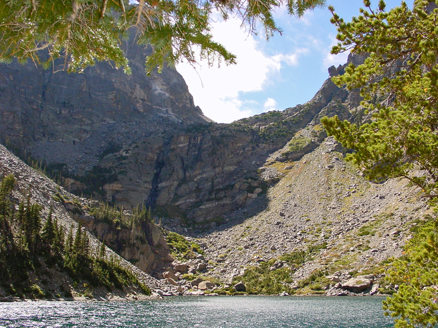 Emerald Lake at the head of a glacial basin